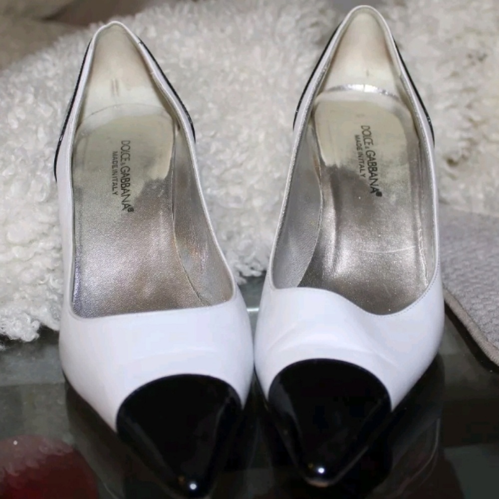 DOLCE AND GABBANA Pointed toe Pump